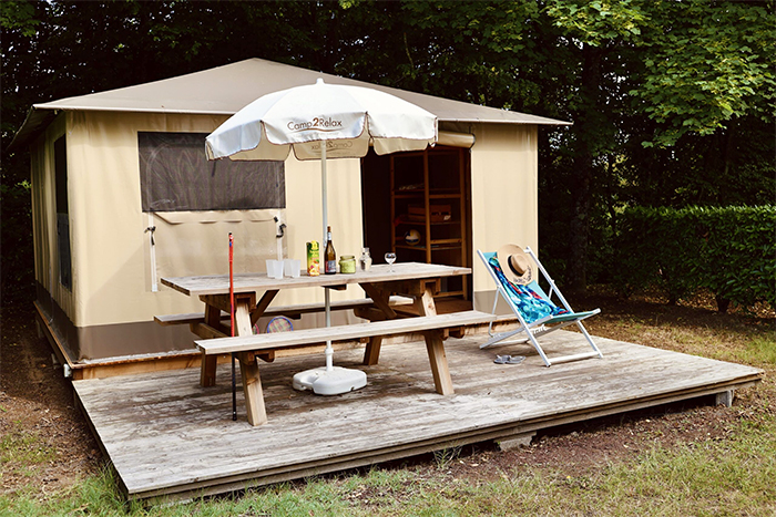 Camping avec des hébergements atypiques sur les Gorges de la Loire