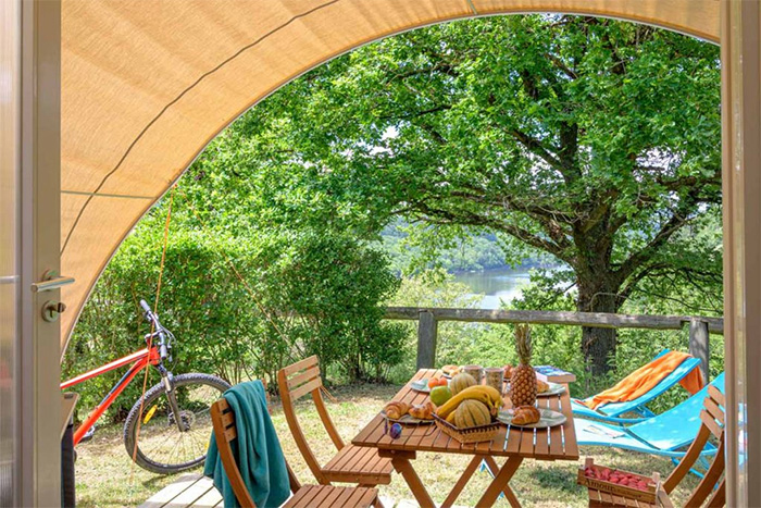 location Camping hébergements atypiques Gorges de la Loire