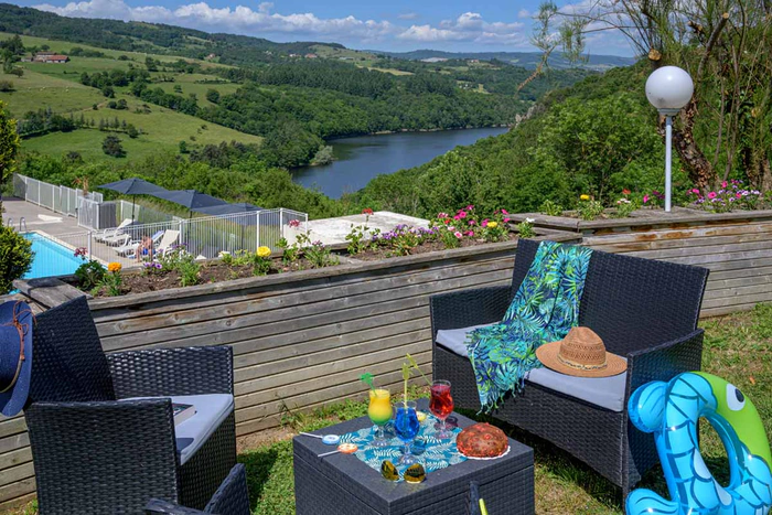 Vue imprenable sur les gorges de la Loire depuis le camping